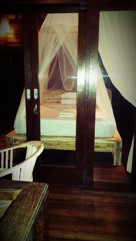 Lembah Bhucarya Hotel Nusa Lembongan  Exterior photo