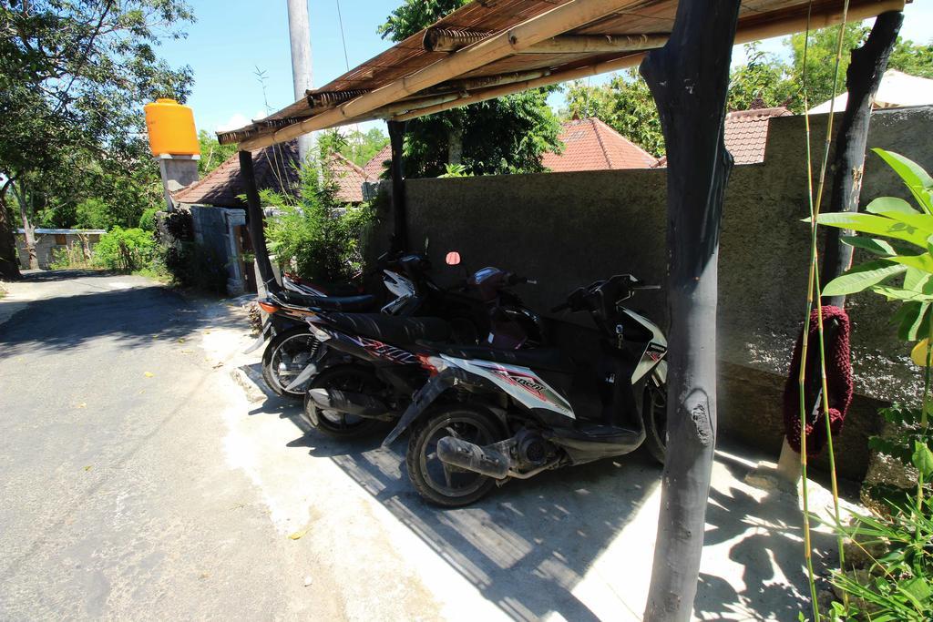 Lembah Bhucarya Hotel Nusa Lembongan  Exterior photo